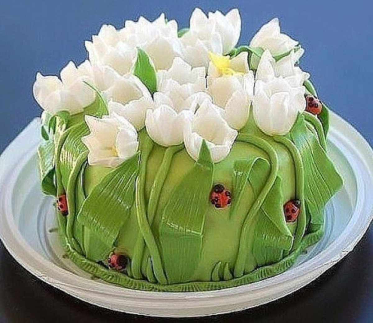 Ландыши в корзинке