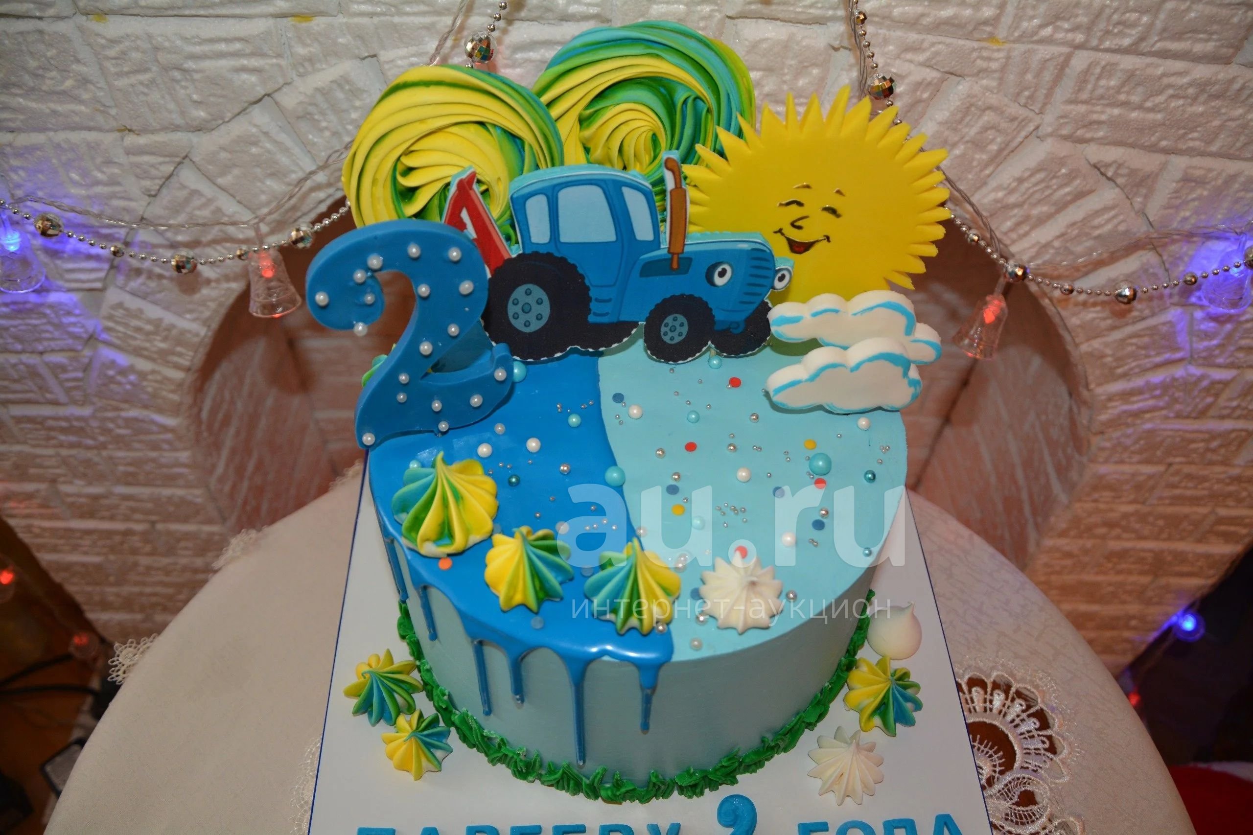 Торт синий трактор на 1. Детский торт синий трактор. Тортик синий трактор на 1 годик. Торт трактор Гоша. Торт на 2 годика мальчику синий трактор.