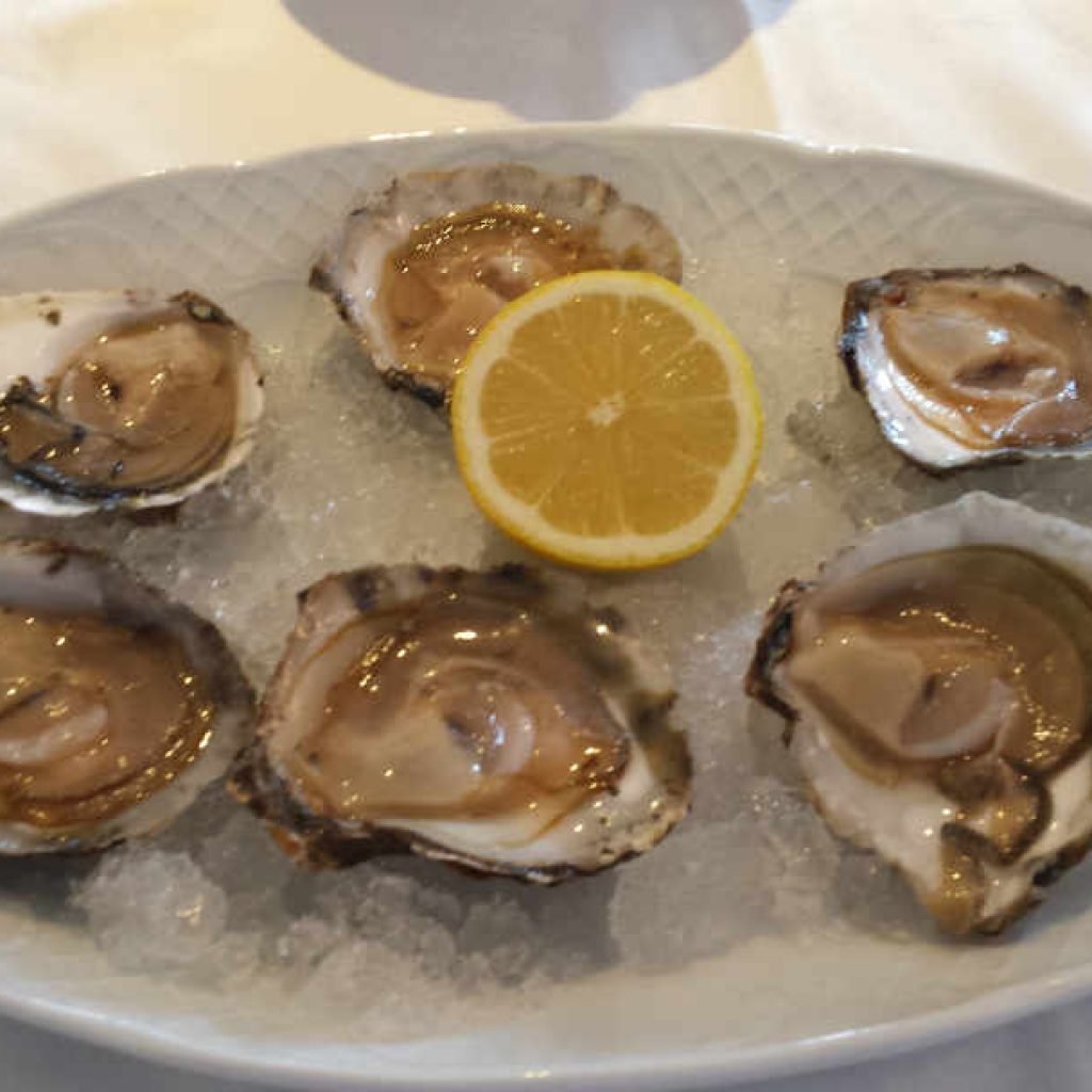 Корзиночки с кремом и фруктами