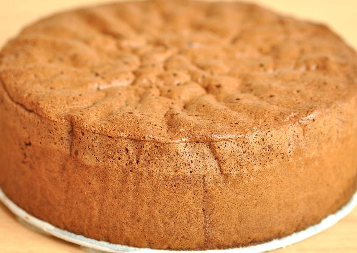 Как сделать бисквит быстро. Генуэзский бисквит. Бисквит для торта пышный. Бисквитное тесто для торта. Домашний бисквитный торт.