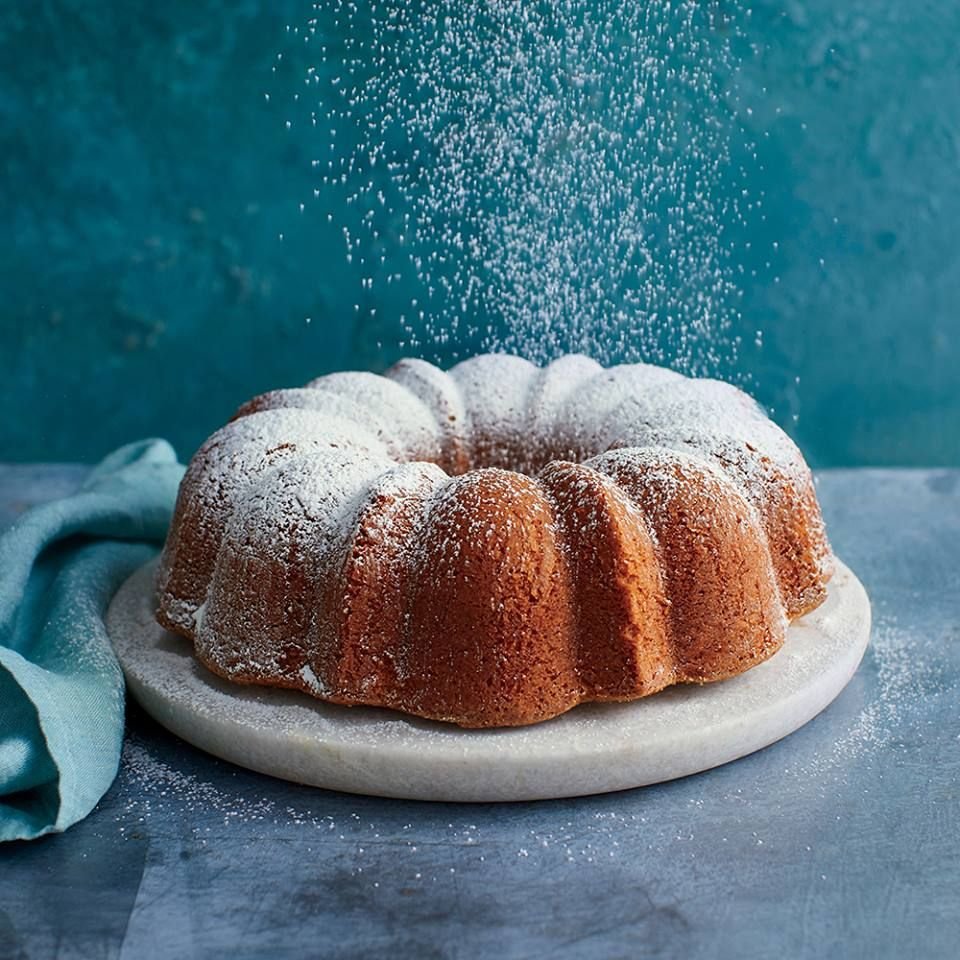 Шар кекс с вишенкой