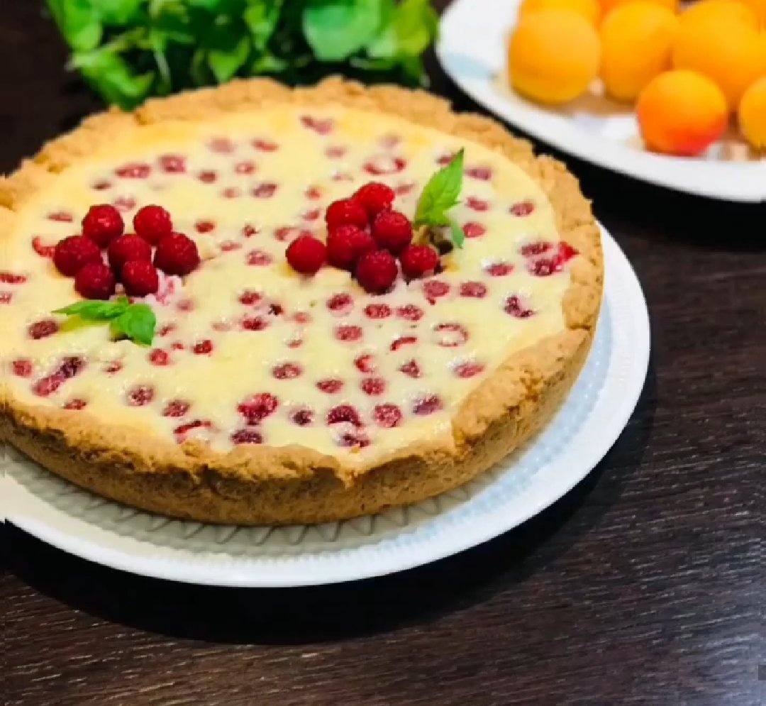 Заливной пирог с фруктами