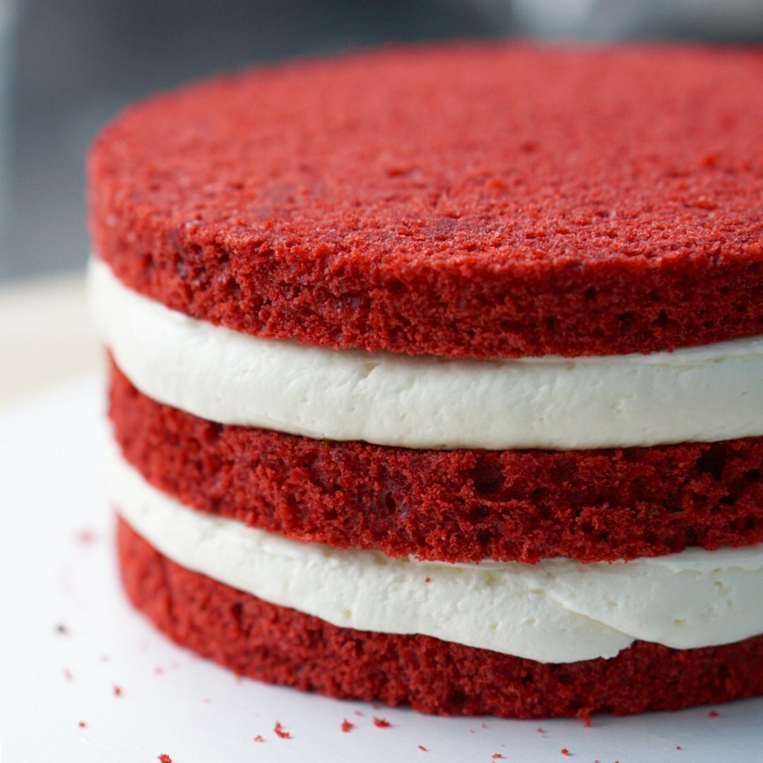 Торта "красный бархат" (Red Velvet).