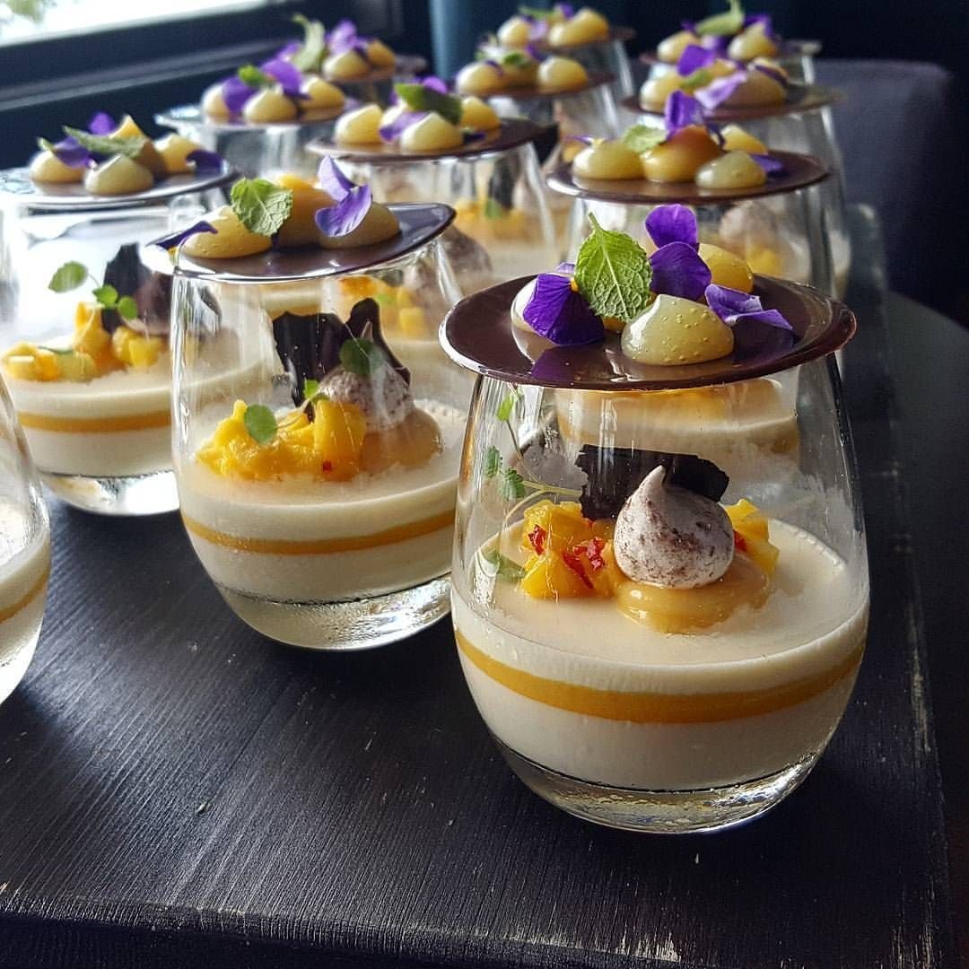 Микки энд монкейс
