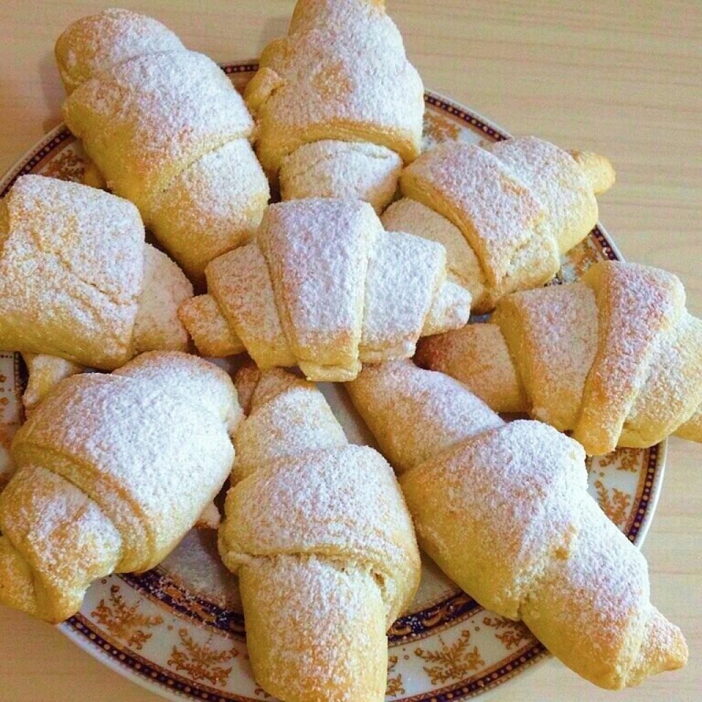Слойка с ванильным кремом