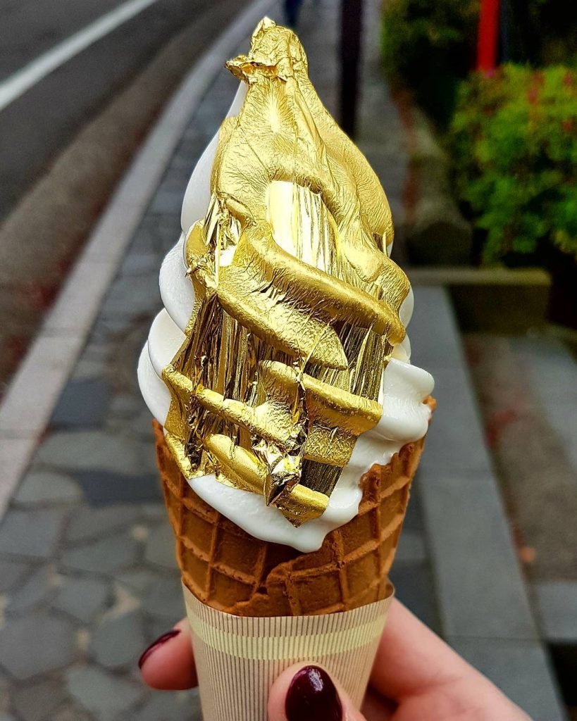 Сандей «Frrrozen Haute Chocolate»