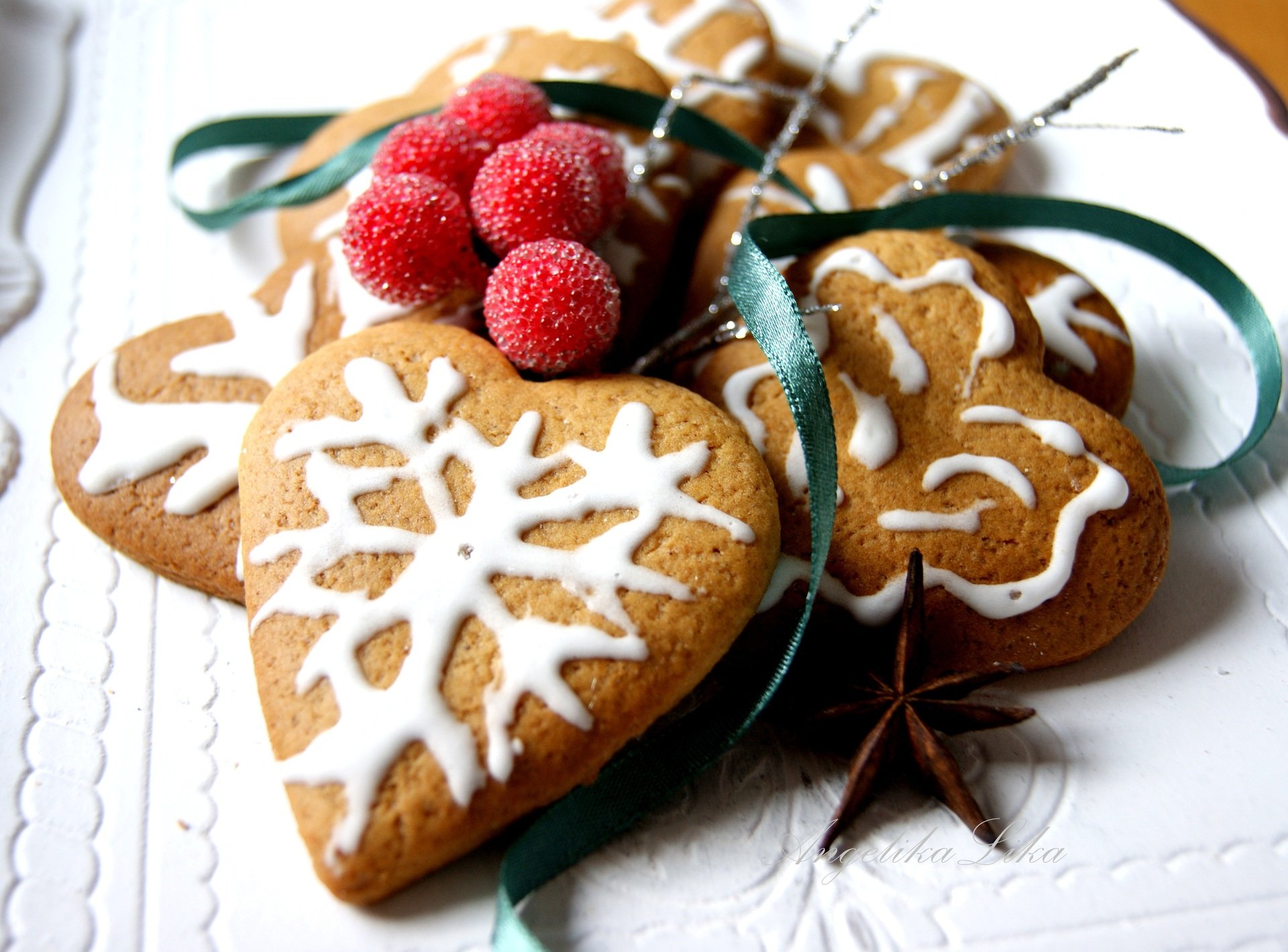 Имбирное печенье шарлиз. Pepperkaker. Имбирное печенье. Норвежское Рождественское печенье. Имбирное печенье Норвегия.