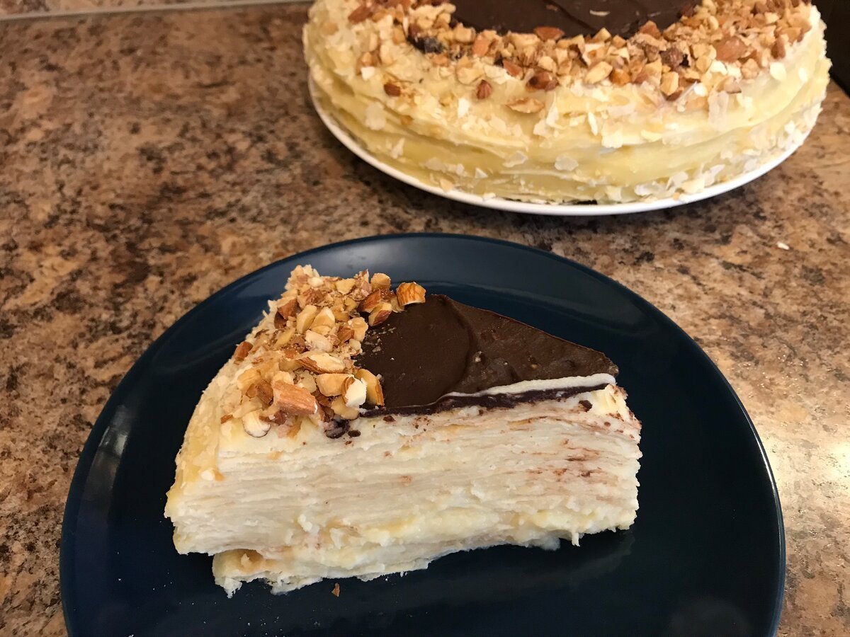 Шарлотка с заварным кремом