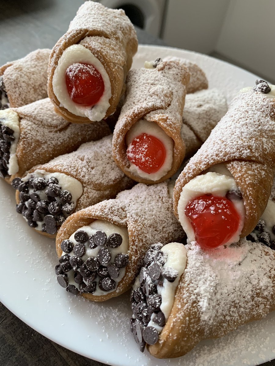 Пирожное Канноли