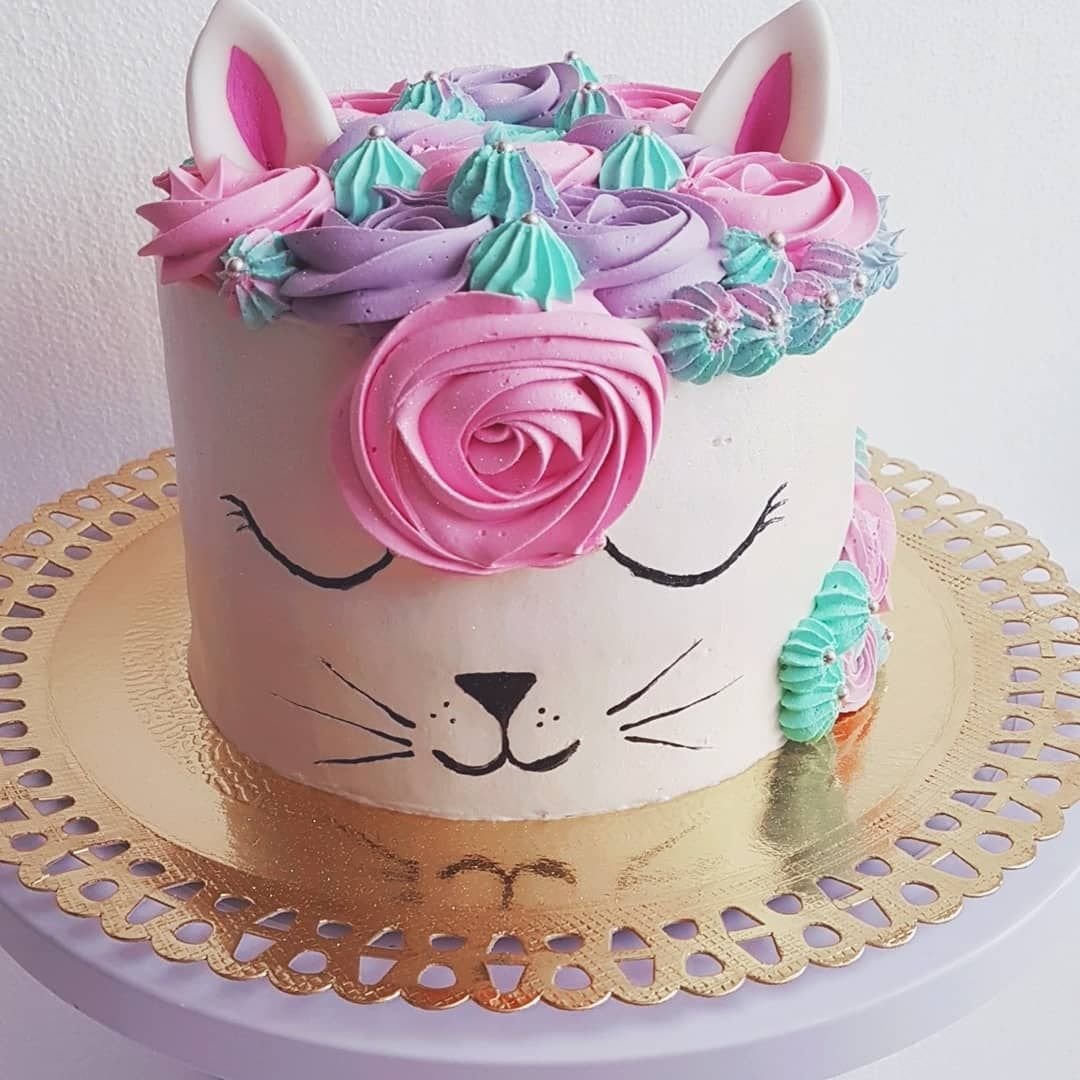 Торт с «кошечкой»