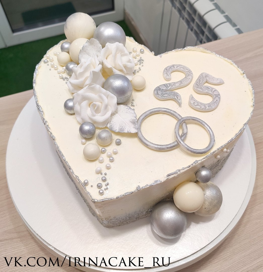 Торт натгодовшину свадьбы