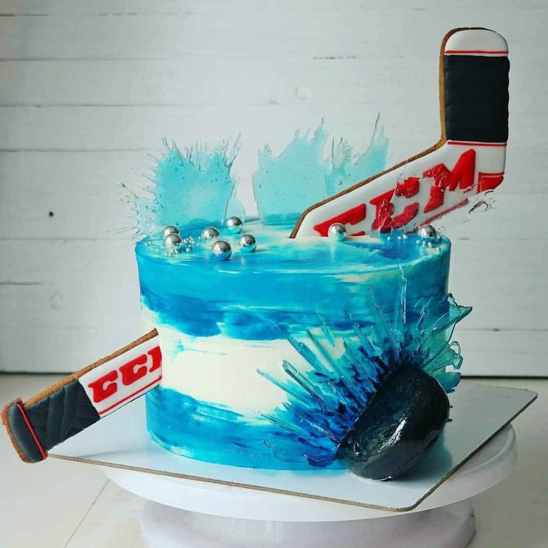 Торт хоккейный