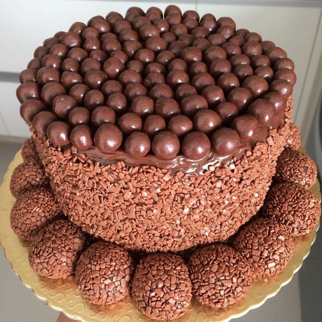 Тор с шиколадными шариками