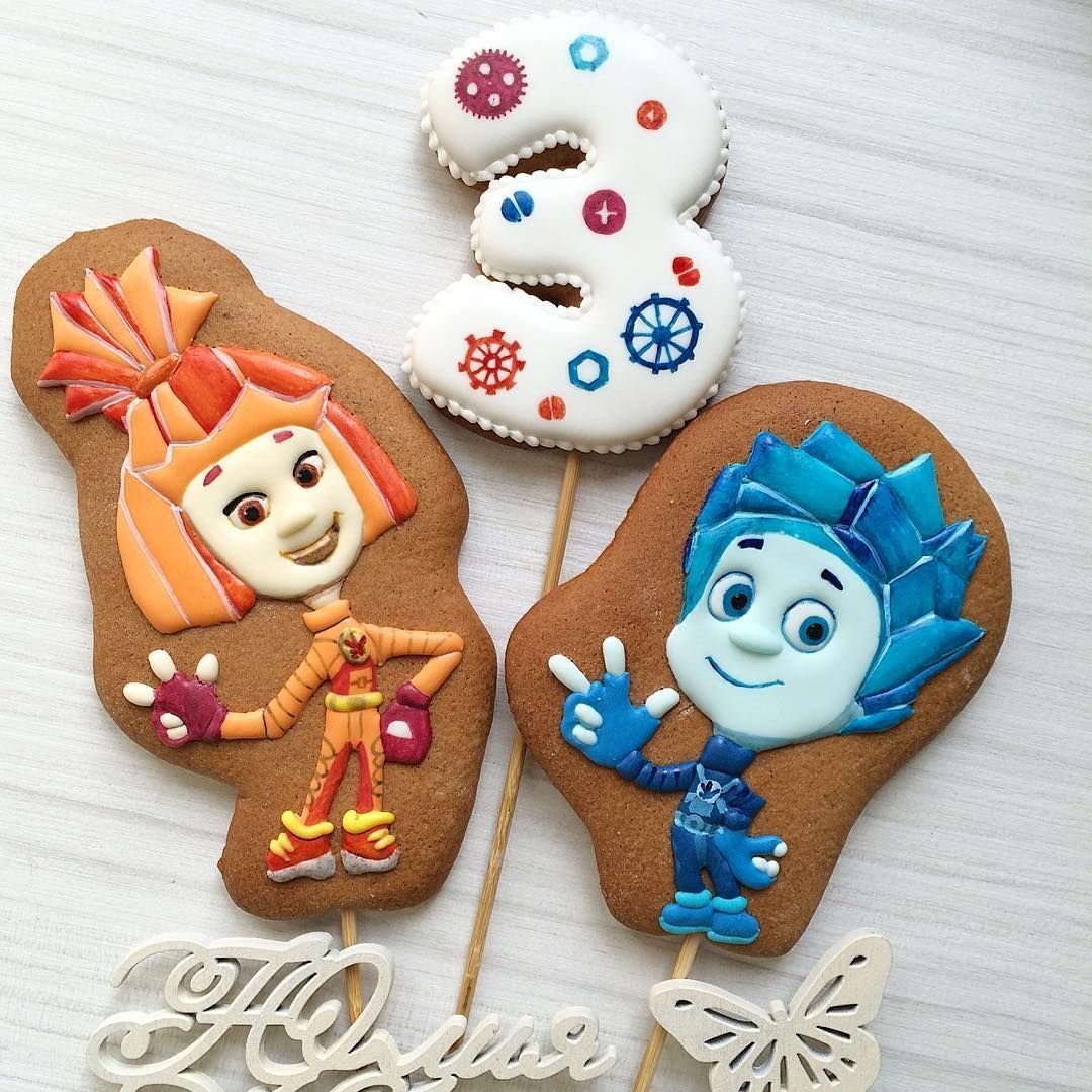 Торт с Фиксиками для девочки на 2 года