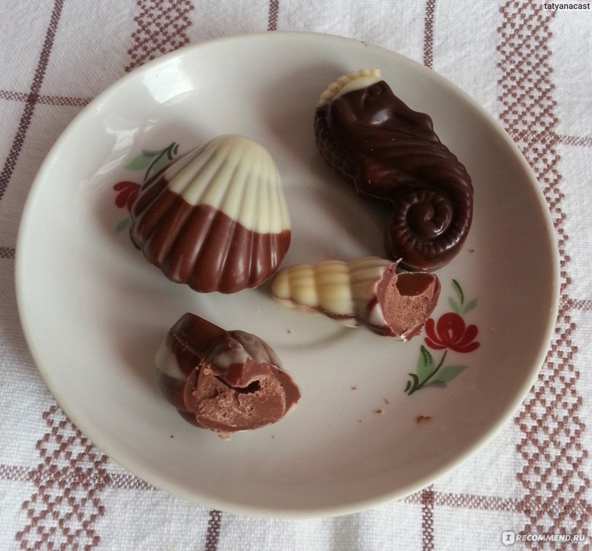 Розовое мыло с ракушками прозрачное