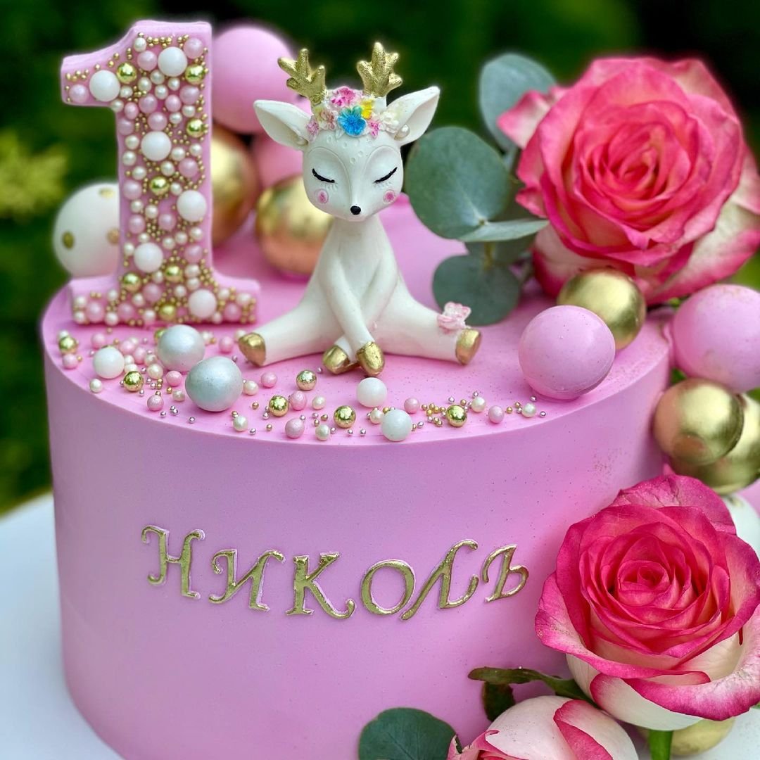 Торт с олененком