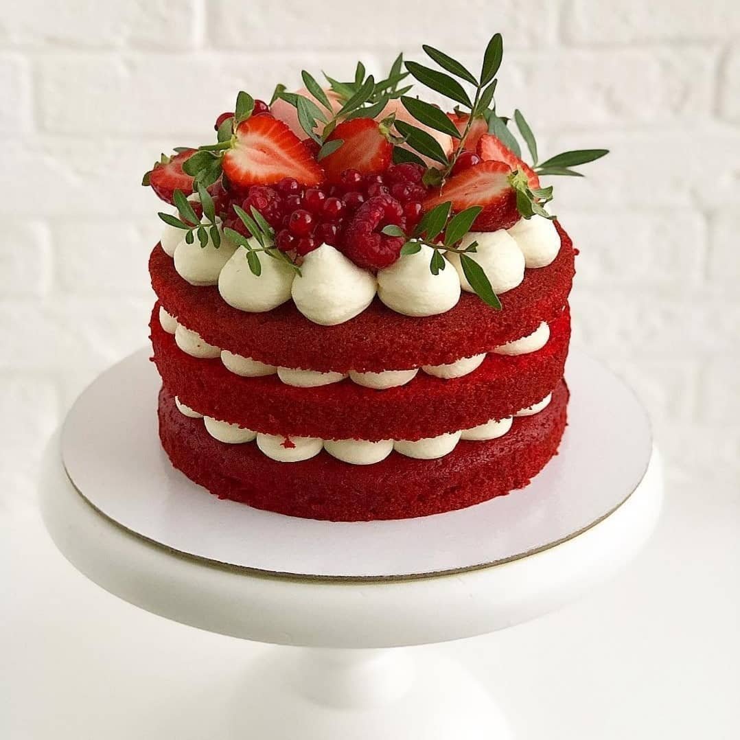 Торта "красный бархат" (Red Velvet).
