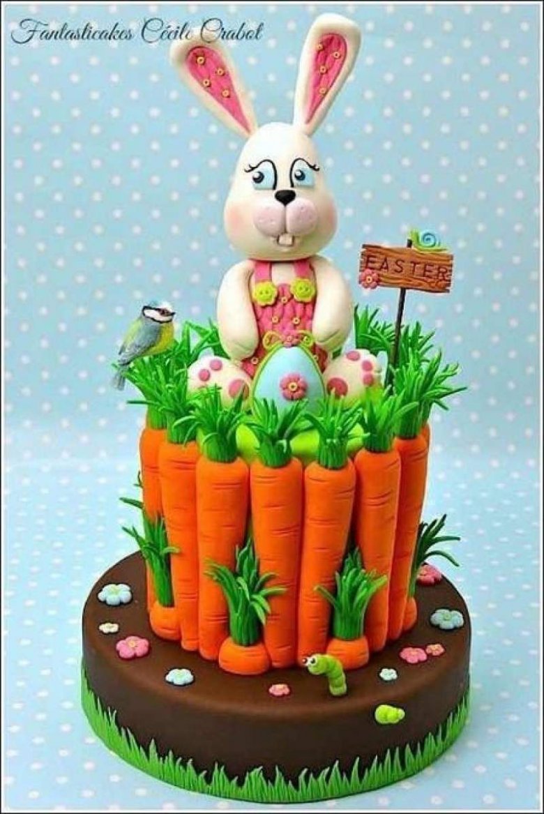 Торт с шоколадной фигуркой Зайка