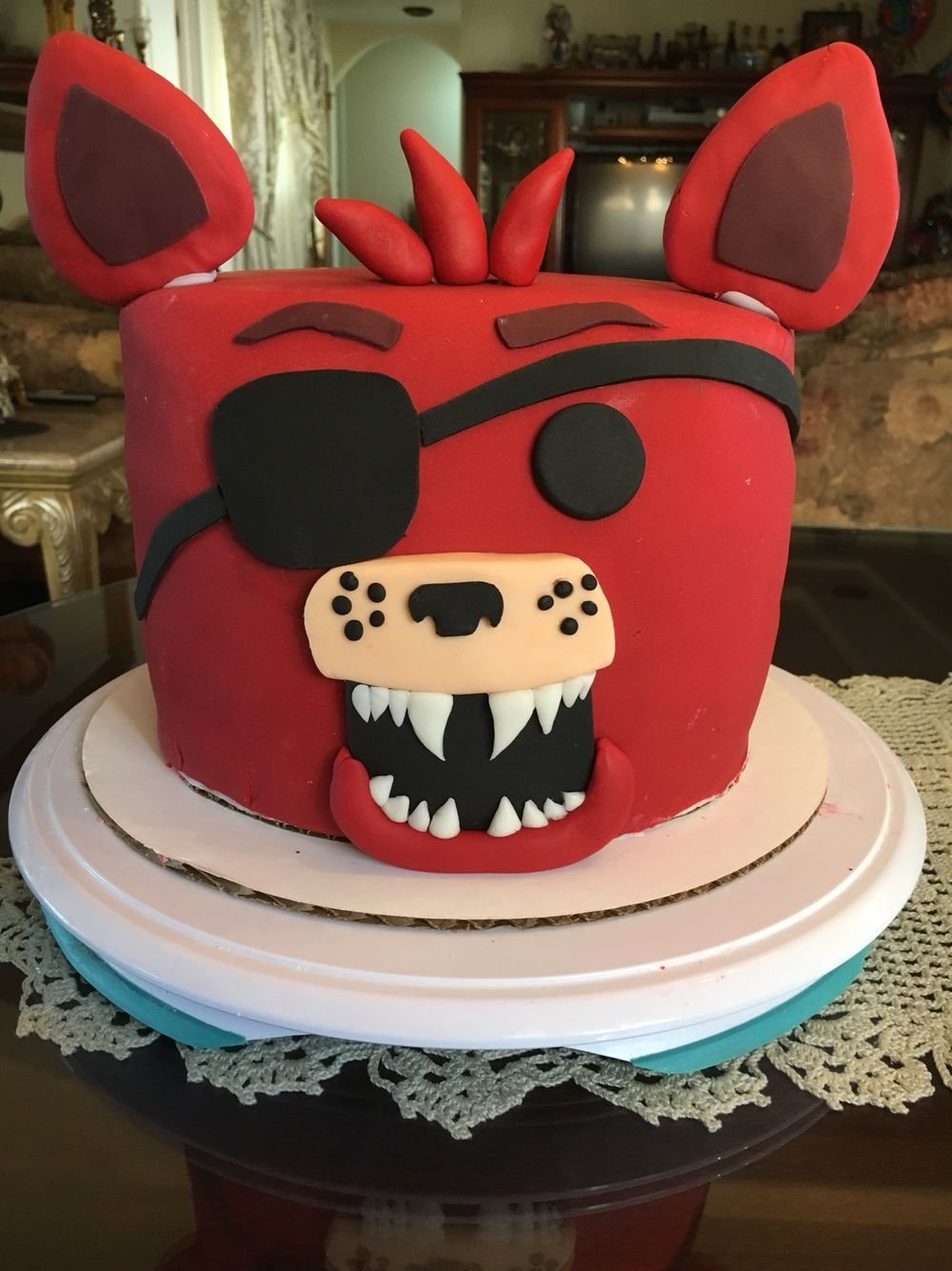 Торт с фигурками по FNAF