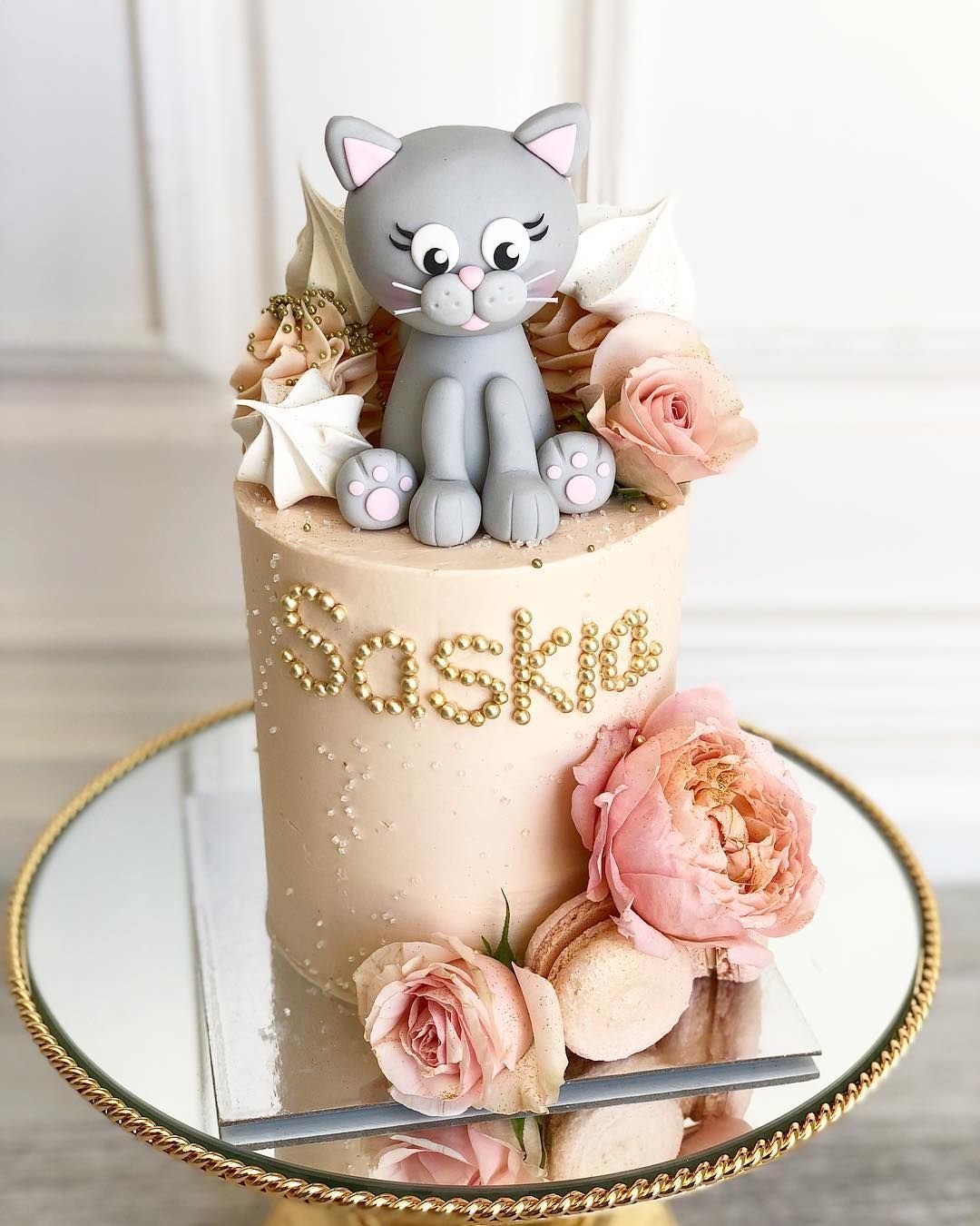 Торт с «кошечкой»