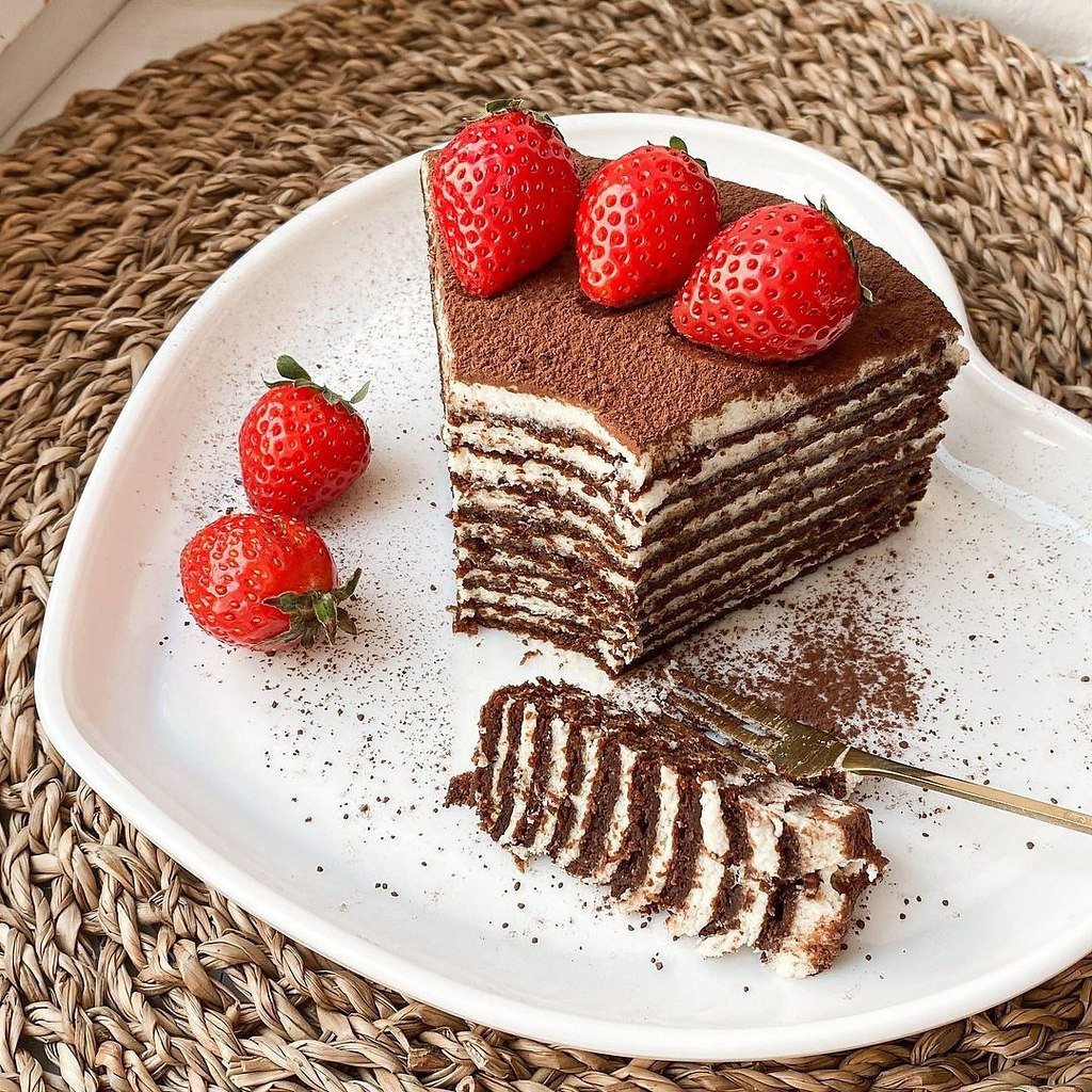 Украсить медовик кремом чиз