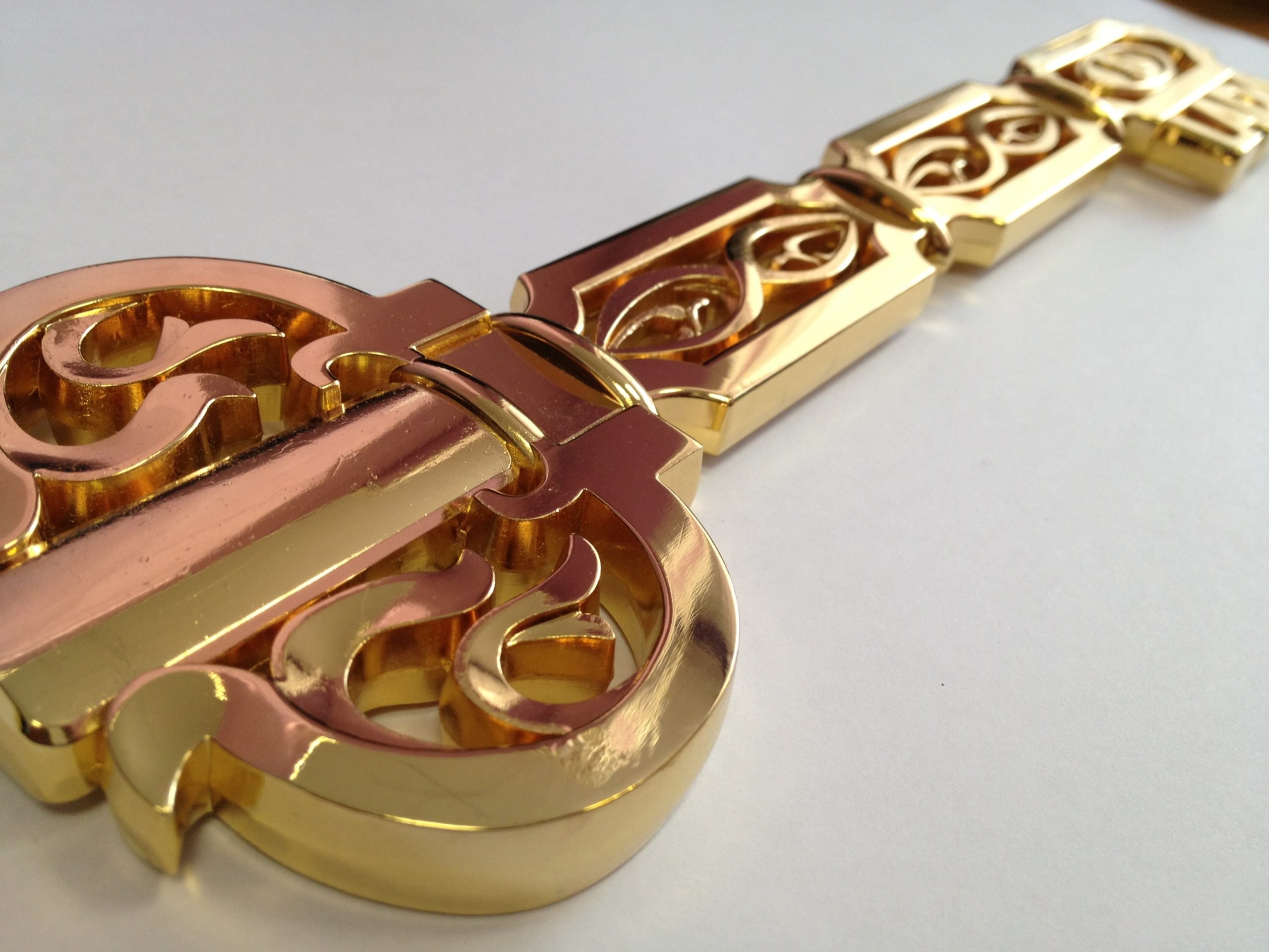 Gold ключи купить. Золотой ключик. Красивые ключи. Золотой. Ключ из латуни.