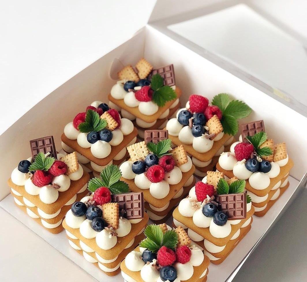 Мини пирожные Птифуры