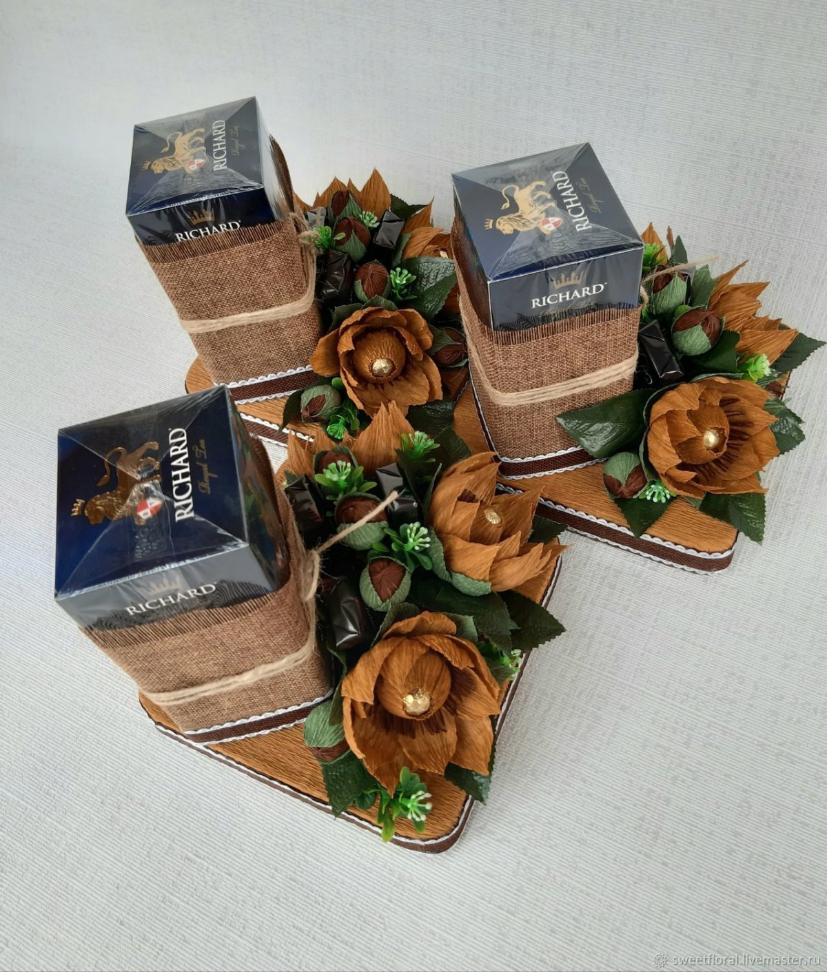 Букет с чаем и конфетами