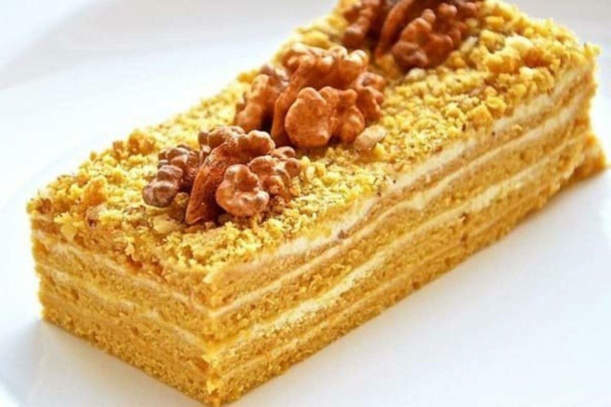 Торт с безе и карамелью