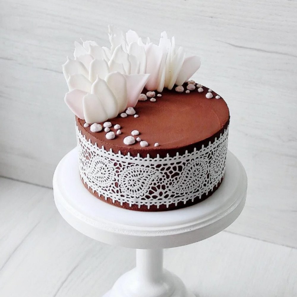 Шоколадное кружево на торт
