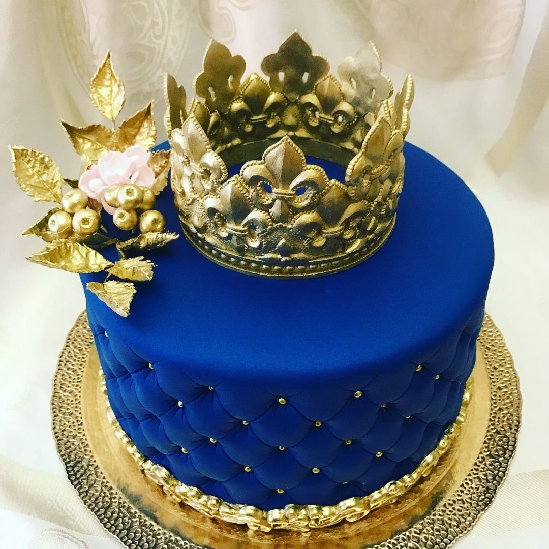 Торт с короной для мальчика