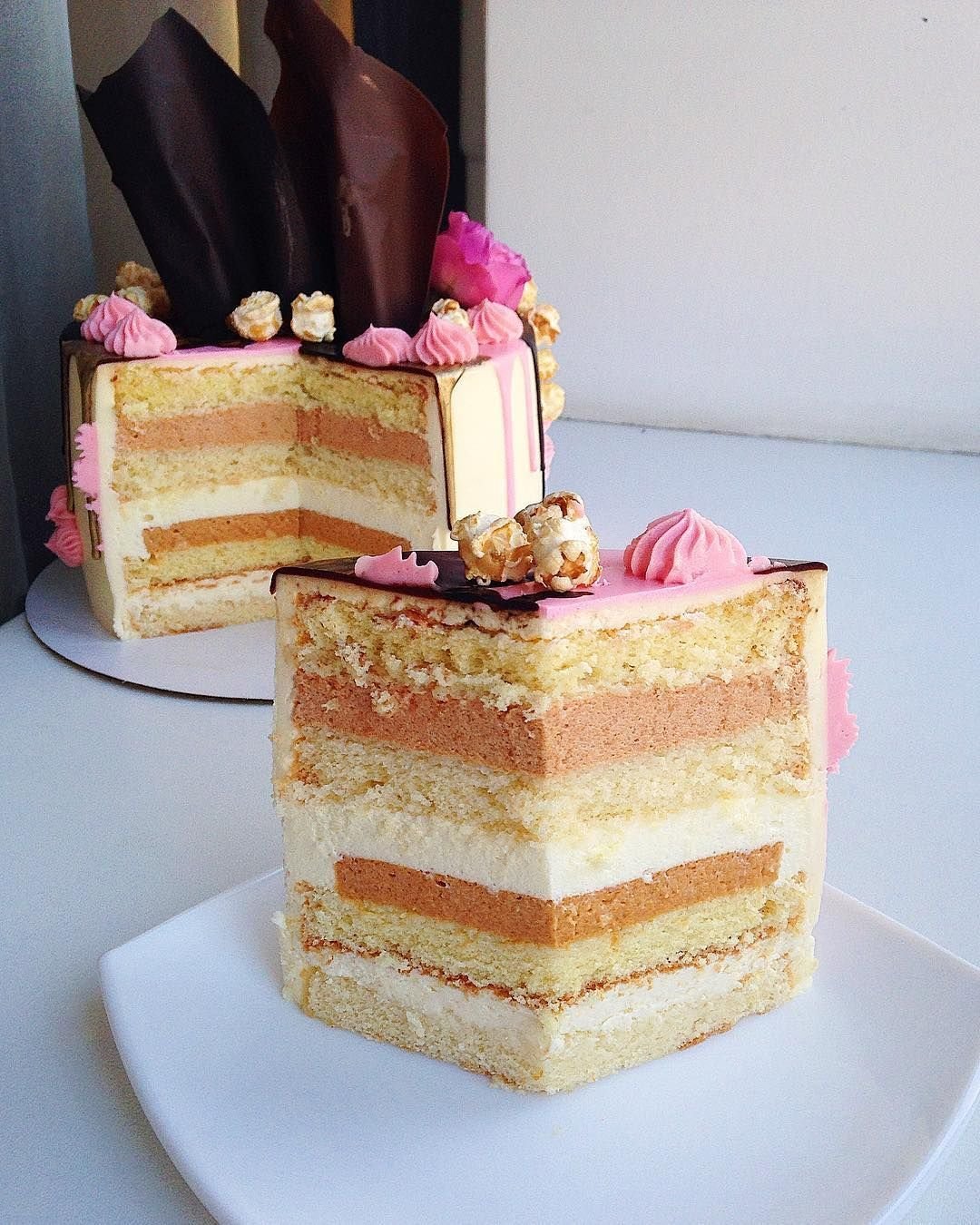 Gender Reveal торт