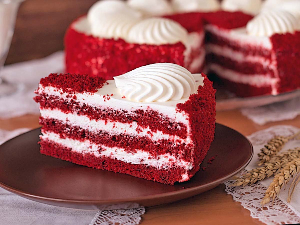 Торта "красный бархат" (Red Velvet).