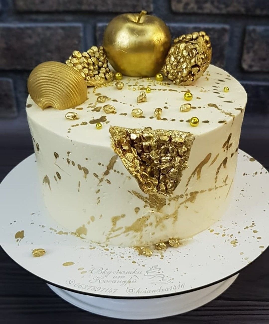 Торт золотые купола