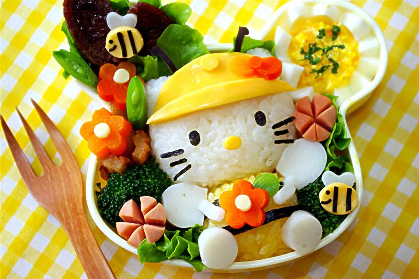 Меню детских блюд. Бенто японская еда. Бенто завтрак японский. Красивые блюда для детей. Украшение еды для детей.