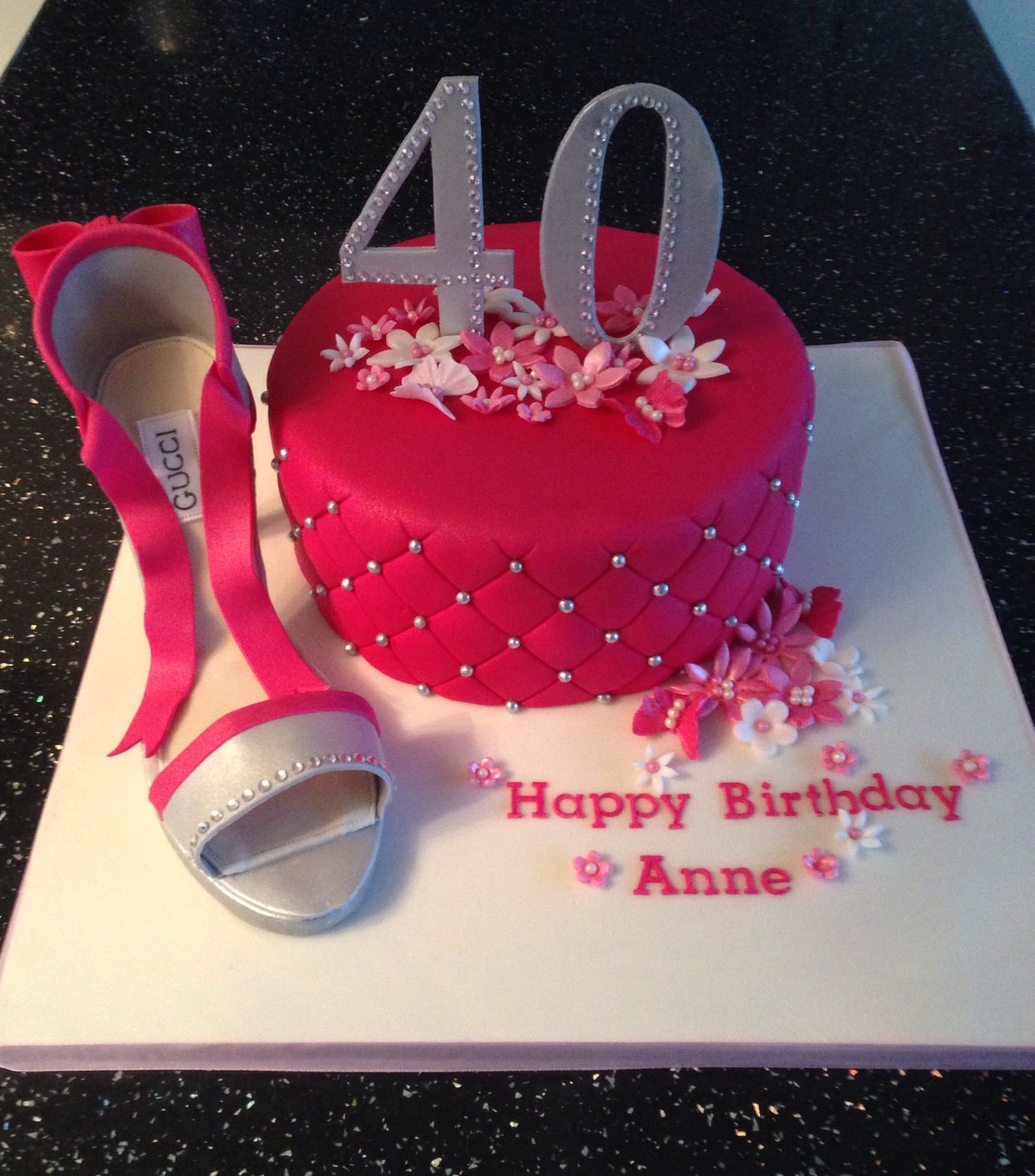 Поздравление сестре с 40 летием. Торт для женщины. Торт на день рождения девушке. Торт на день рождения женщине, девушке. Торт на день рождения женщине прикольный.