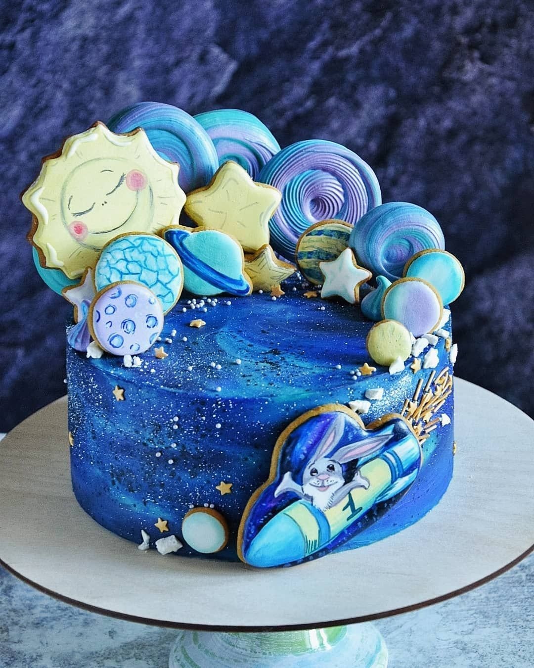 Космический муссовый торт