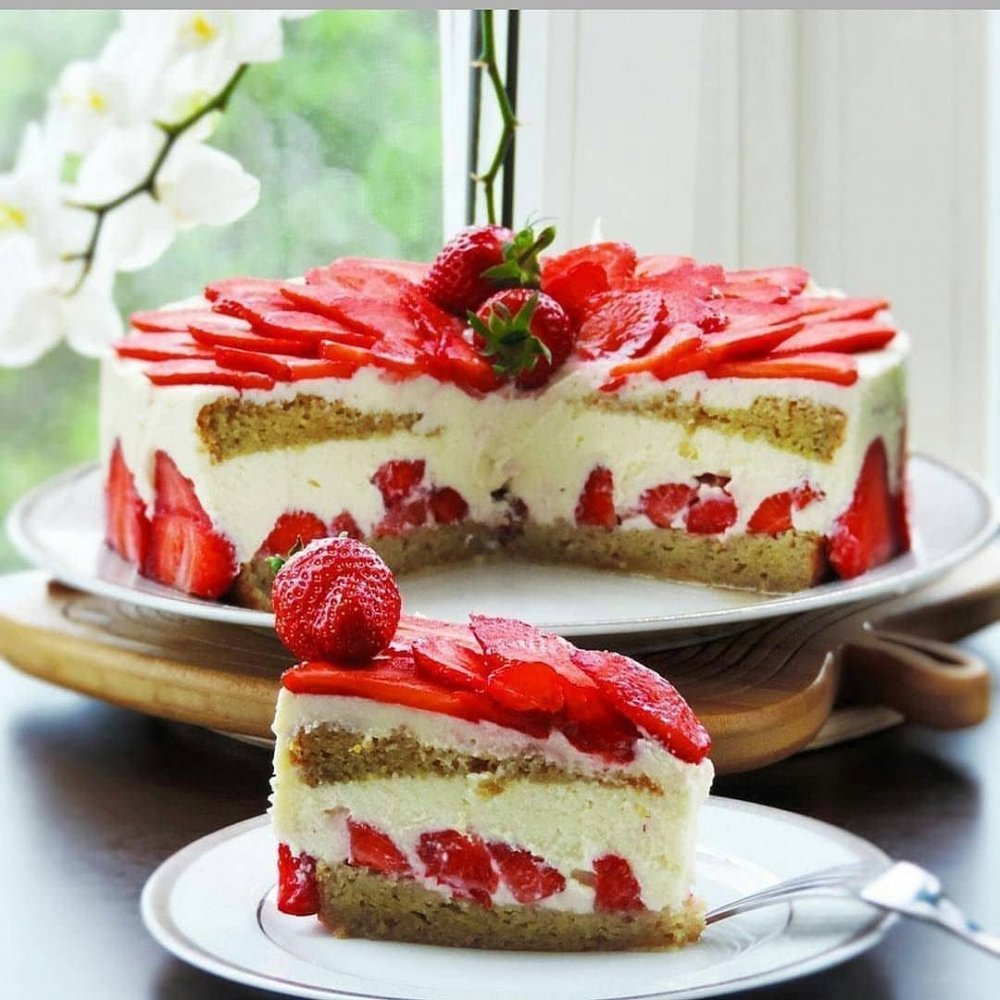 Клубничный торт с маскарпоне