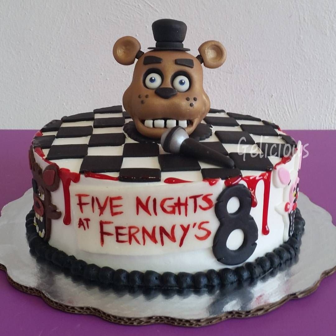 Торты с декором Five Nights at Freddy's