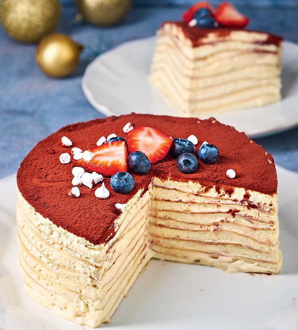 Шоколадный блинный торт с кремом чиз