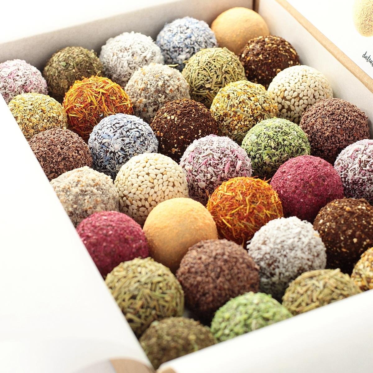 Datealmonds конфеты