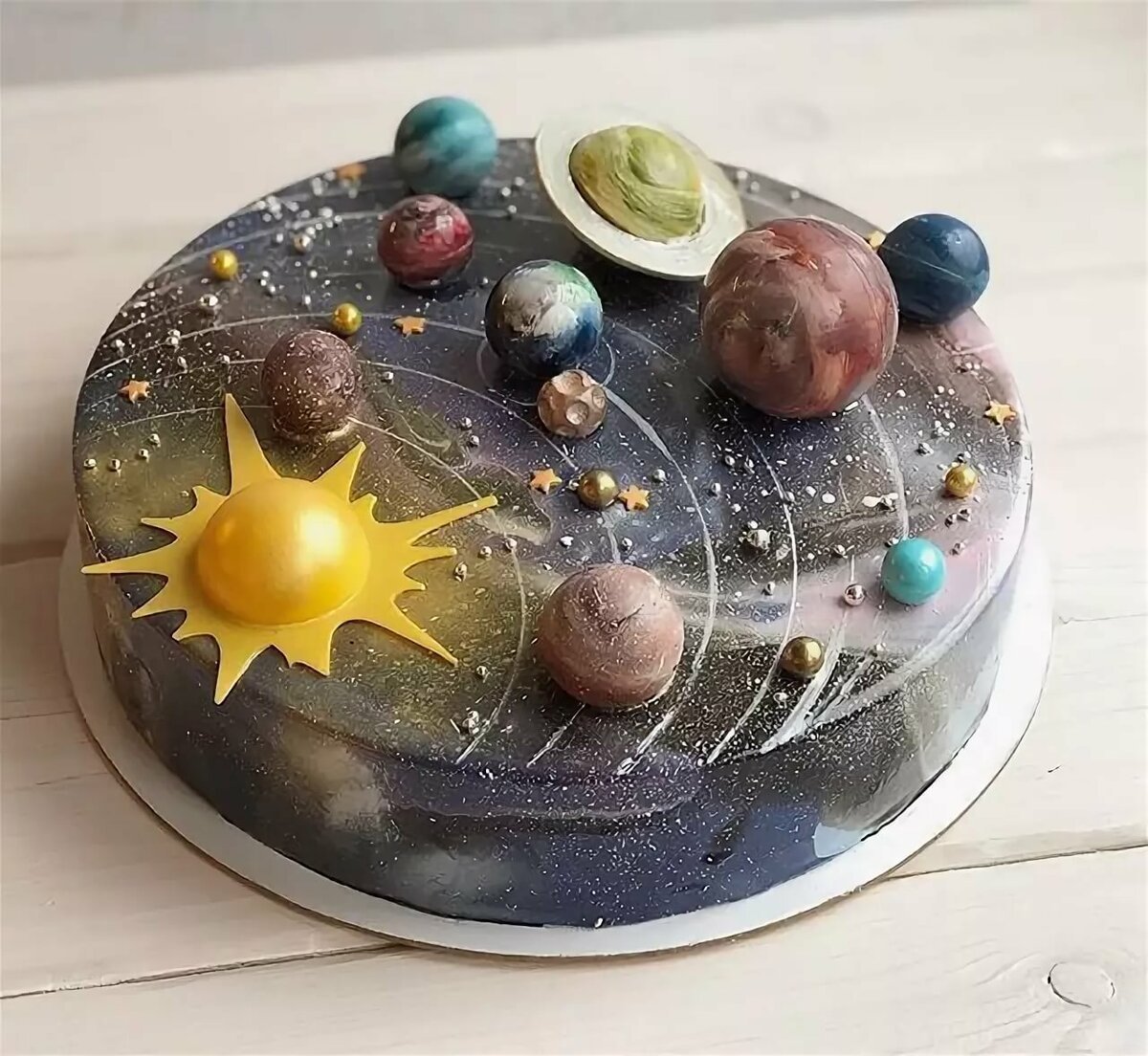 Космический муссовый торт