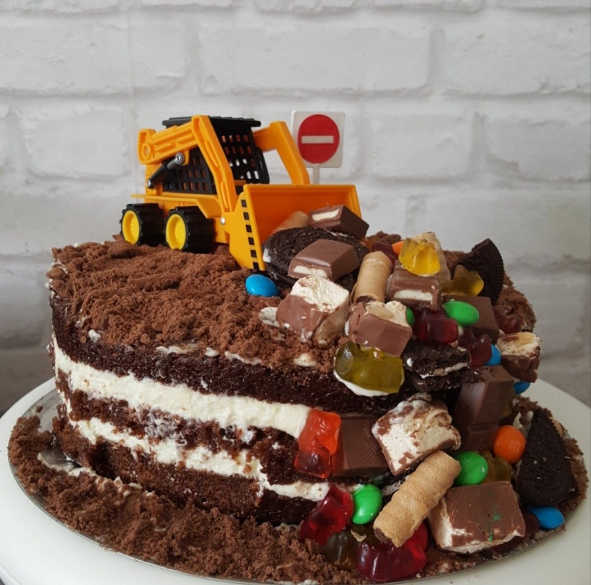 Торт с машинками для мальчика