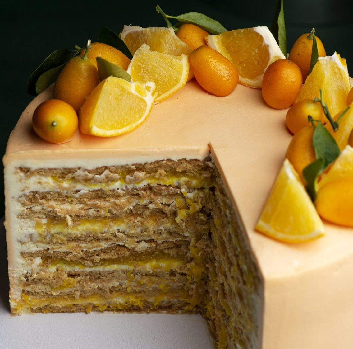 Бисквитный торт с лимонным курдом и кремом чиз