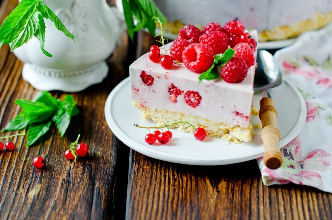 Красный бархат с вишневым конфи