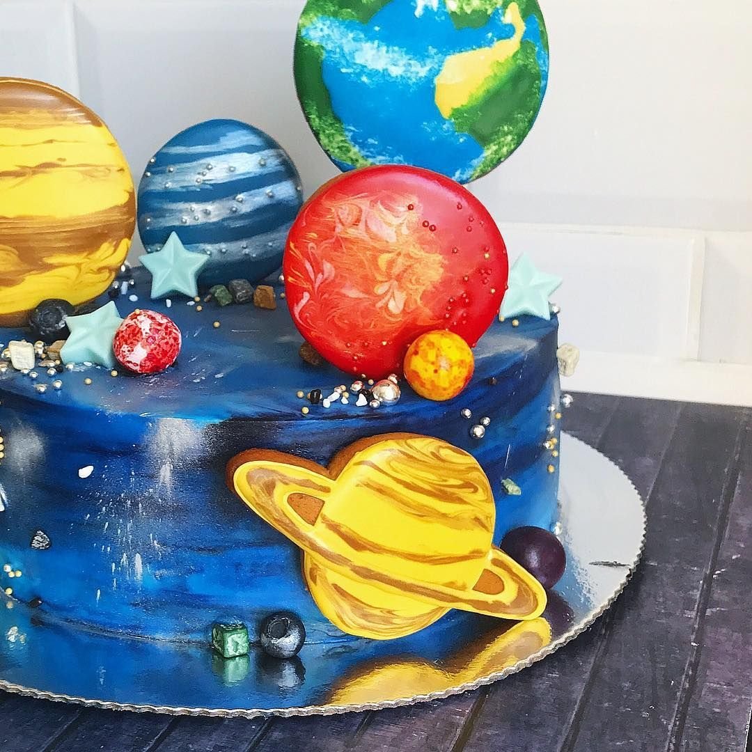 Космический торт с мастикой