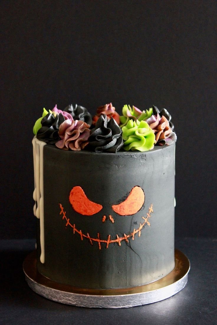Кремовый торт на хэллоуин