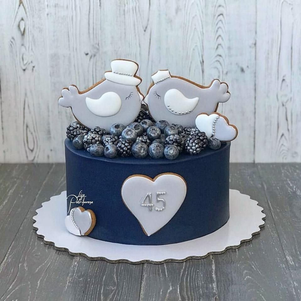 Маленький торт на годовщину свадьбы