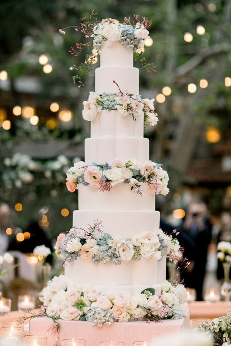 Cakes by Maria