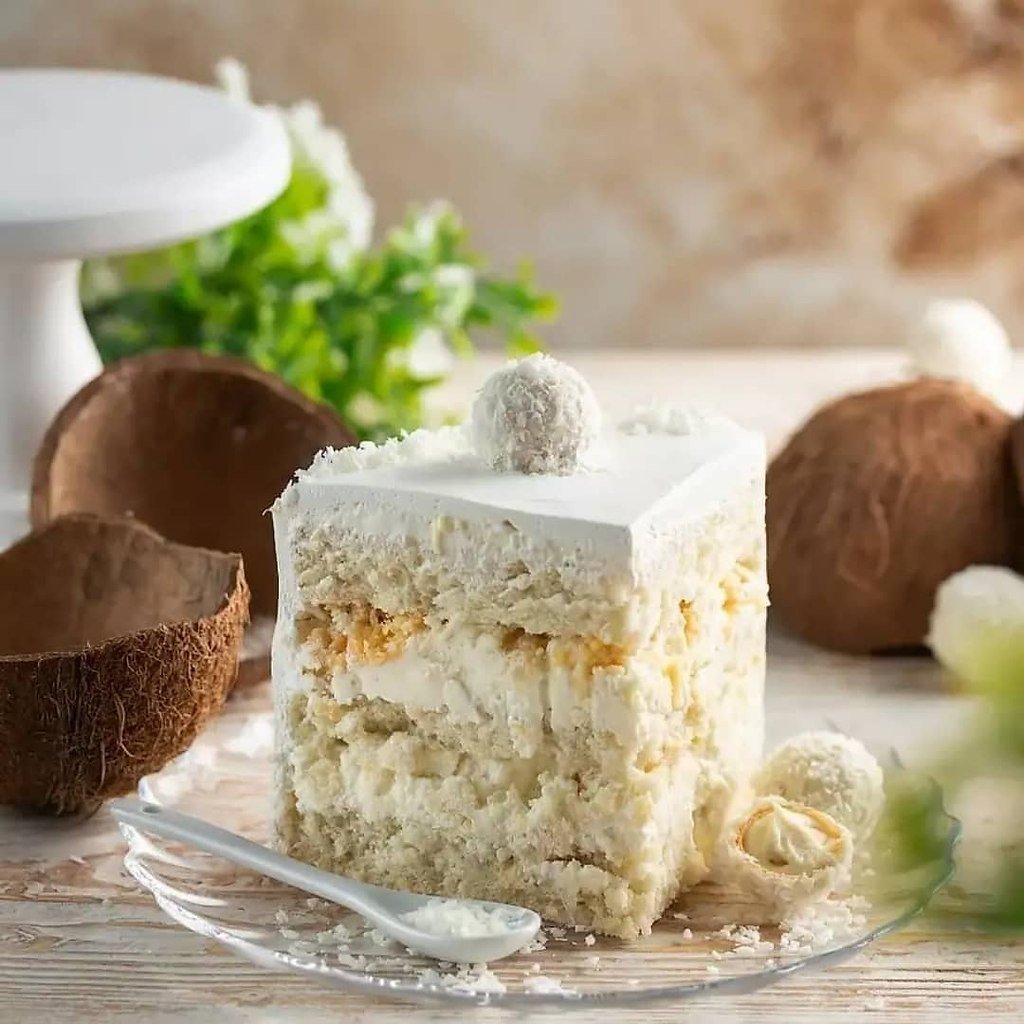 Мини торт из кокосовой муки